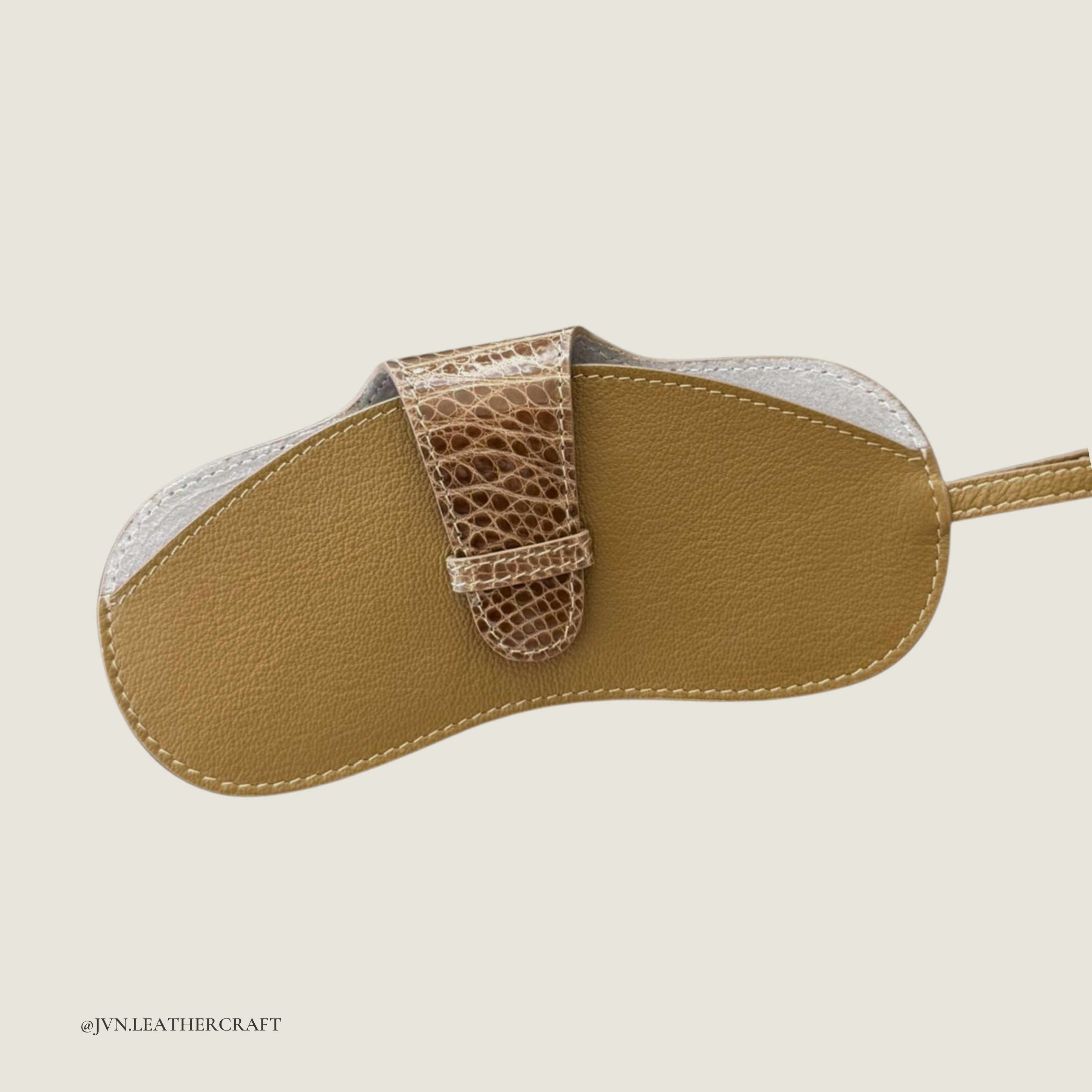 JVN002.5 Glasses Case Touch